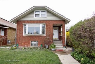 1426 Fowler Ave, Evanston, IL 60201