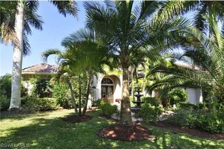 6898 Mill Run Cir, Naples, FL 34109