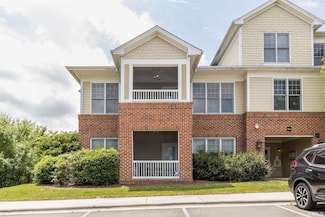 821 Waterford Lake Dr, Cary, NC 27519
