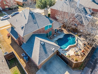 8209 Hartford Dr, Rowlett, TX 75089
