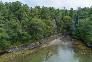 0 Madeleine Point Rd, Yarmouth, ME 04096