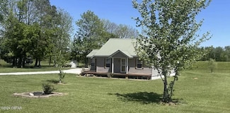 69 Perry St, Milledgeville, TN 38359