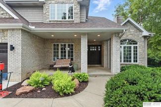 7155 Lakota Ln, Fort Calhoun, NE 68023