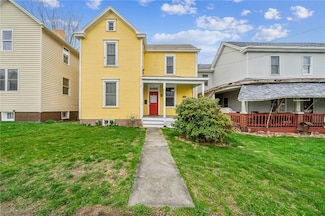 26 2nd Ave, Scottdale, PA 15683