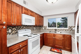 418 Wright St Unit 202, Lakewood, CO 80228