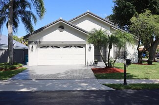 180 Temple Ave, Boynton Beach, FL 33436