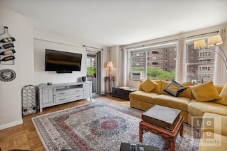 577 Grand St Unit F 504, New York, NY 10002