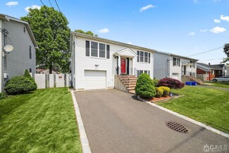 506 Fairview Ave, Middlesex, NJ 08846