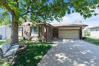3302 E Navajo Ln, Wichita, KS 67216