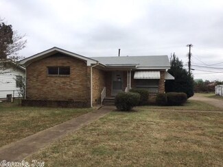 504 Forbes Dr, Bald Knob, AR 72010
