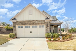 959 Sunrise Ln, Fort Mill, SC 29715