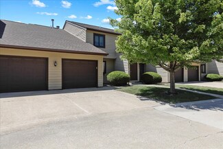 2133 Harbortown Cir Unit 2133, Champaign, IL 61821