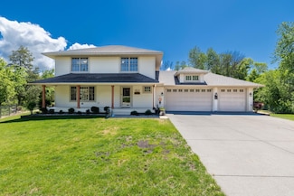 1615 Quasar Ct S, Lakeland, MN 55043