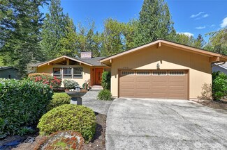 17418 NE 33rd St, Redmond, WA 98052