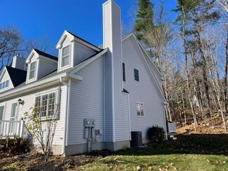 4 Wingate Ln, Dover, NH 03820