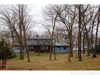 9424 325th Ave NE, Harris, MN 55032