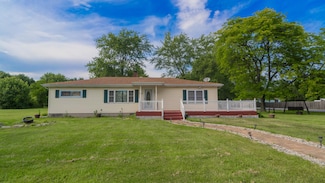 263 Haglund Rd, Chesterton, IN 46304