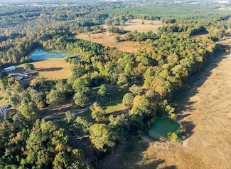 511 Oak Hill Rd, Broken Bow, OK 74728