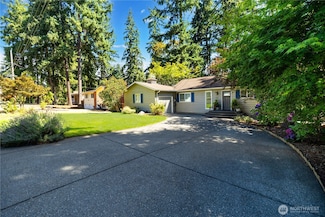 4211 Shoshone St W, Tacoma, WA 98466