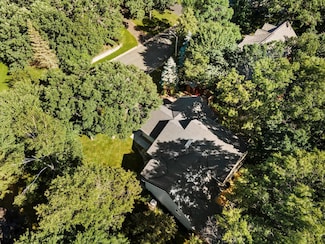 807 Summit Ln N, Hudson, WI 54016