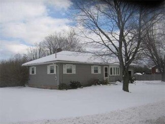 74 Dwight St, Hatfield, MA 01038