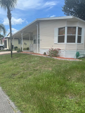 3 Espanola Ln, Port St. Lucie, FL 34952