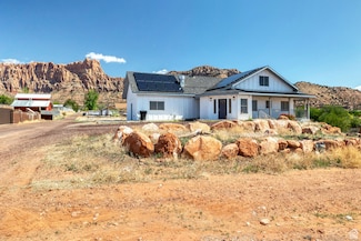 740 W Uzona Ave, Hildale, UT 84784