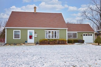 3714 Maple Ave, McHenry, IL 60050