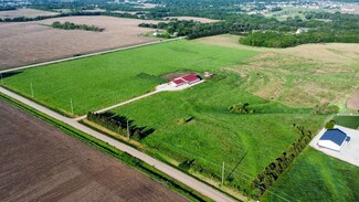 1713 252nd Rd, Seward, NE 68434