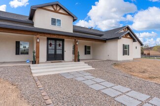 3 Benito Ln, Los Lunas, NM 87031