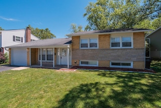 17801 Dogwood Ln, Hazel Crest, IL 60429