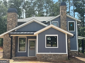 71 Woodlake Dr, Hartwell, GA 30643