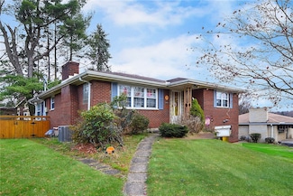 6 Wood Glen Ln, Pittsburgh, PA 15235