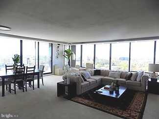 3900 Ford Rd Unit 18P, Philadelphia, PA 19131