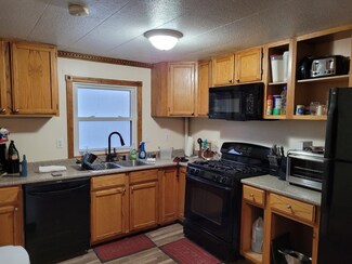 33 Highland Rd, Fairfax, VT 05454