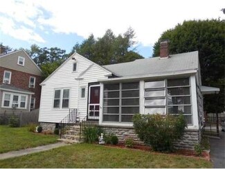 41 Carlisle St, Worcester, MA 01602
