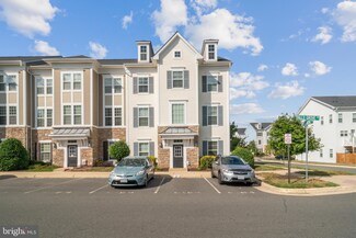 8166 Falls Grove Dr Unit 21, Manassas, VA 20111