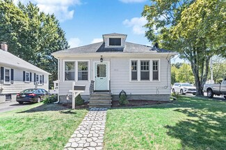 352 Cedar St, Dedham, MA 02026