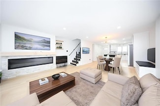 542 Golfview Ct Unit 1, Staten Island, NY 10314