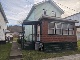 269 2nd St, Smithton, PA 15479