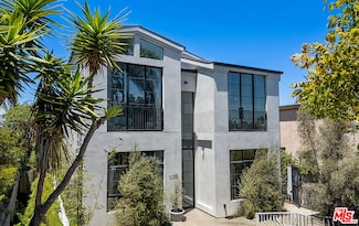 745 E Sunset Ct, Los Angeles, CA 90291