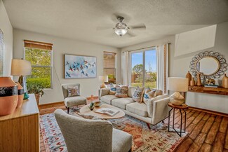 4 Placita Lucinda, Santa Fe, NM 87508