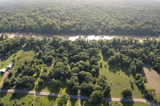 6114 County Road 42, Rosharon, TX 77583