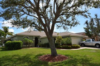 6399 Sand Hills Cir, Lake Worth, FL 33463
