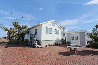 877 Shirley St, Winthrop, MA 02152