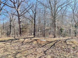1636 Eagle Crest Dr, Winston-Salem, NC 27040