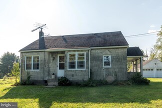 8763 Easton Rd, Ottsville, PA 18942