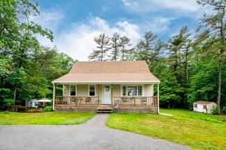 494 Wareham St, Middleboro, MA 02346