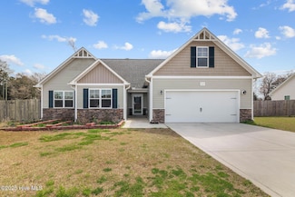 517 Ginn St, Jacksonville, NC 28540