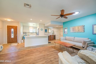 10013 W Lakeview Cir N, Sun City, AZ 85351